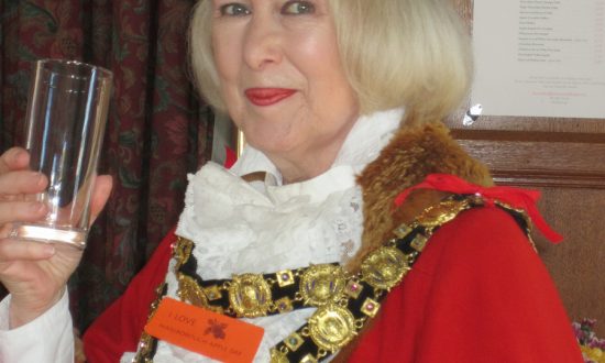 Mayor Edwina Fogg toasts Apple Day event
