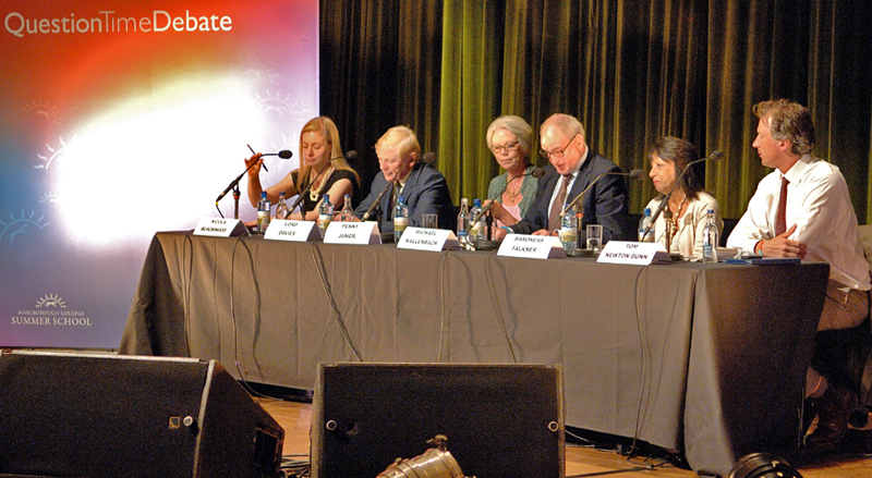 Michael Kallenbach (third from right) and the panel