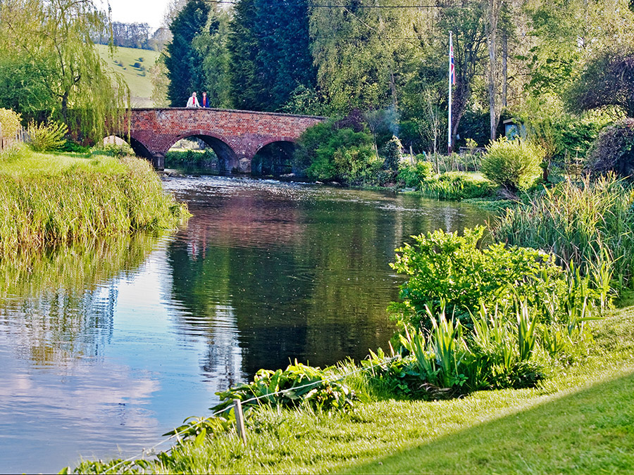 Mildenhall Bridge, pic courtesy of Philip Perkins 'Beautiful Kennet' calendar