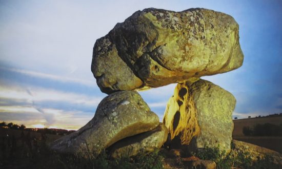 The Devil's Den (copyright Steve Speller)