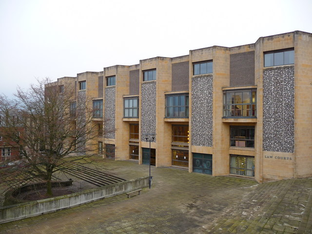 Winchester Court Centre (Image courtesy of Geograph.org)