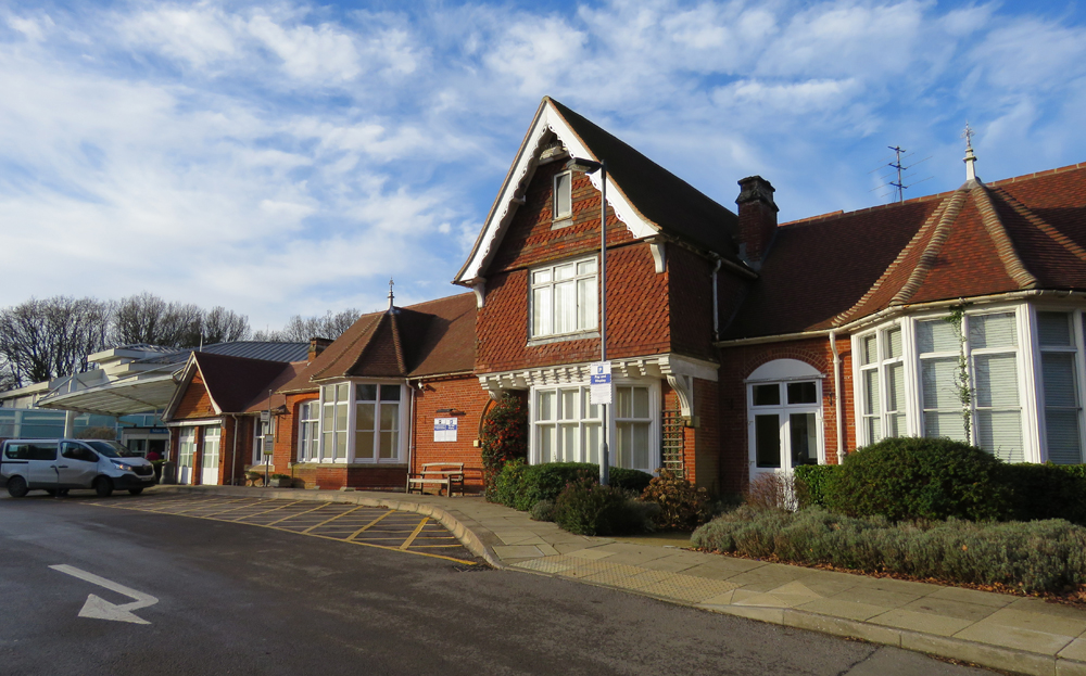 Savernake Hospital