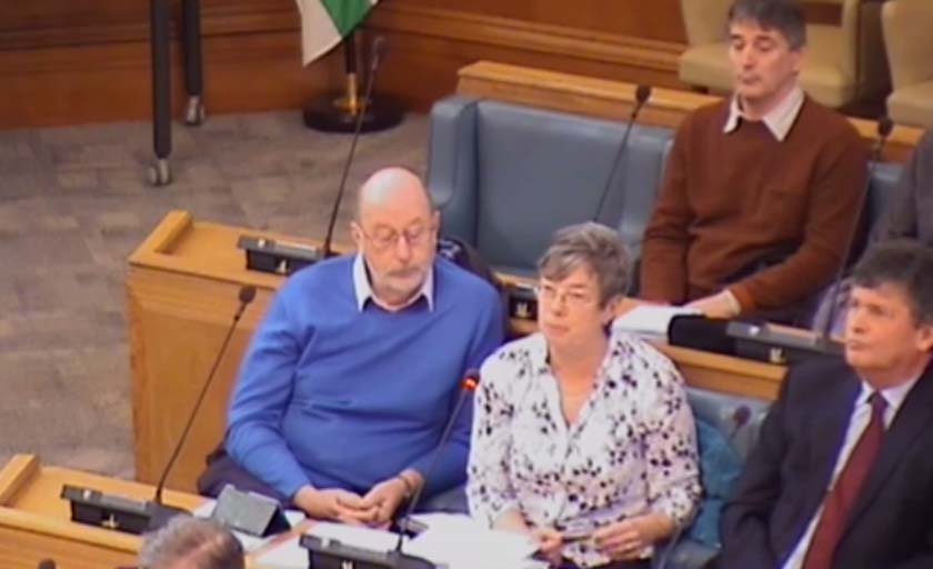 Mrs Jayne Baker addressing the Cabinet - on her right her husband & on her left Councillor Guy Loosmore