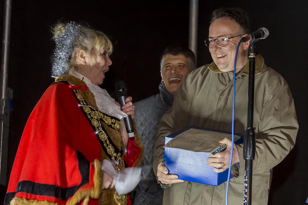 Mayor Lisa Farrell presents Andrew Barnett with his 'Citizen of the Year' award