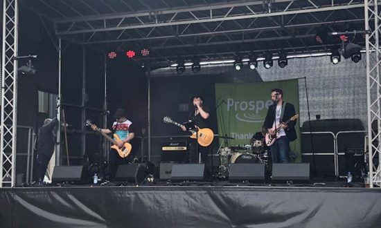 Avebury Rocks to The Dirty Smooth
