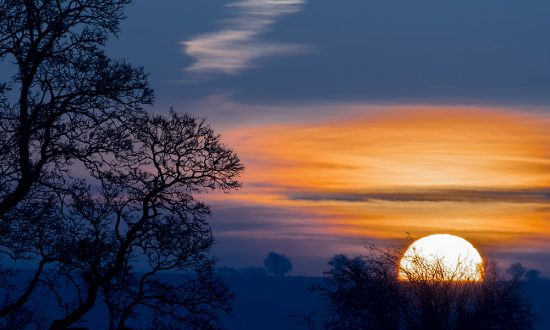 Avebury-Sunrise neil goodwin